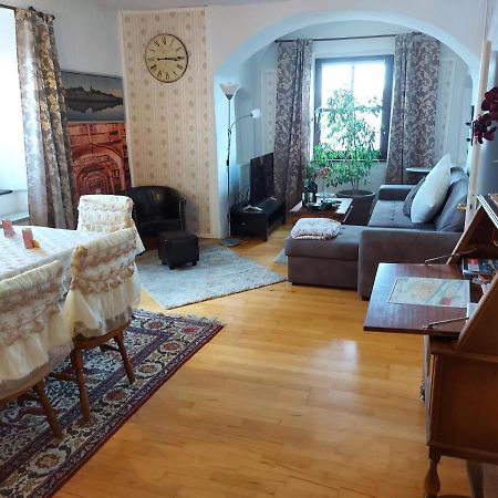 Schloss Weichs Zu Regensburg Mit 2Schlafzimmer Parkplatz Internet 75Qm Zentrum Extérieur photo