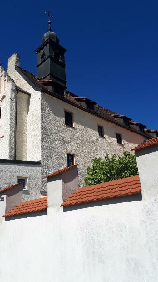 Schloss Weichs Zu Regensburg Mit 2Schlafzimmer Parkplatz Internet 75Qm Zentrum Extérieur photo